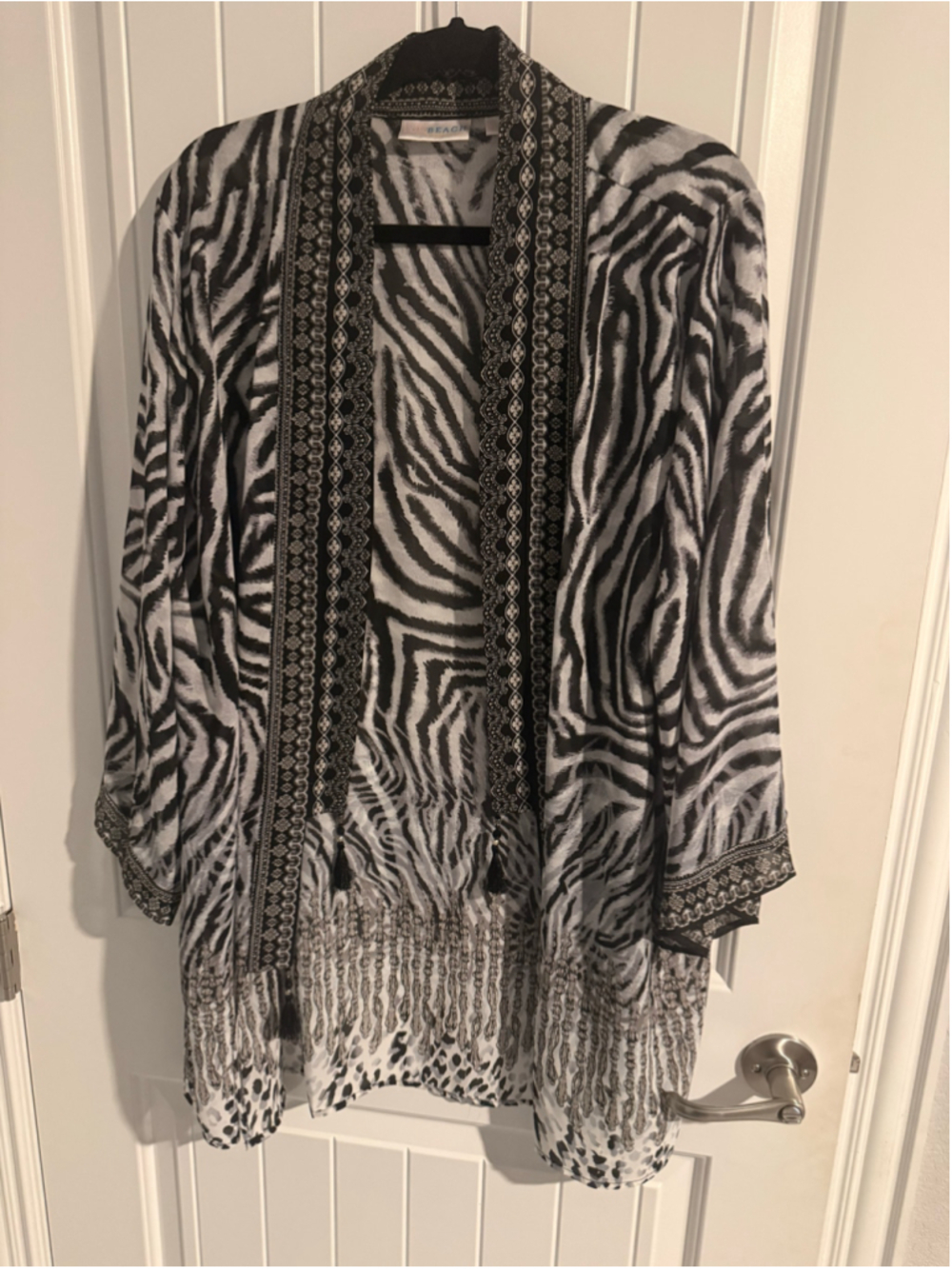 Belle Beach by Kim Gravel 2X Black White Zebra Print Kimono Cover Up Tassel